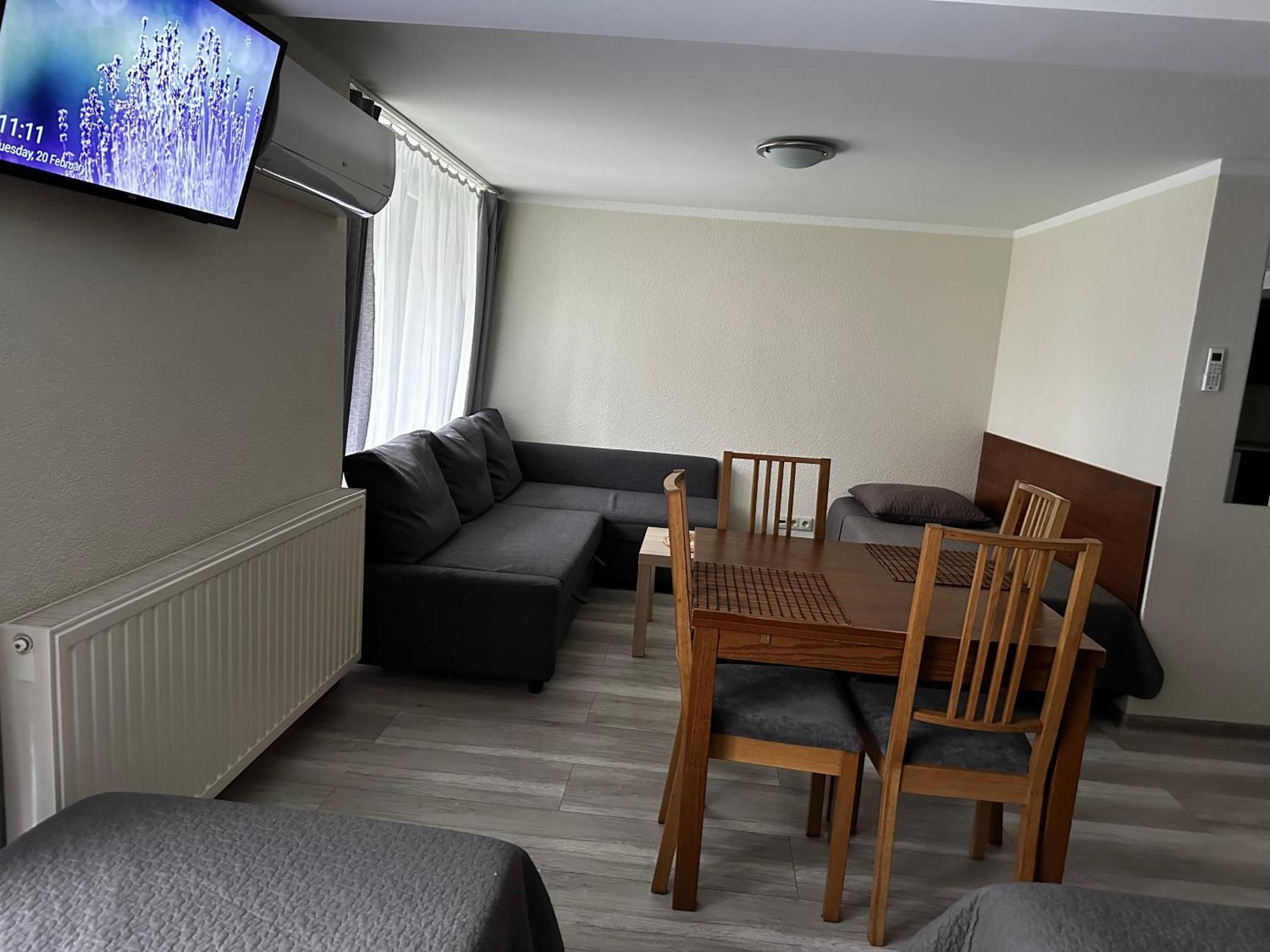 Kompleks Apartament-Serwis Краков Экстерьер фото