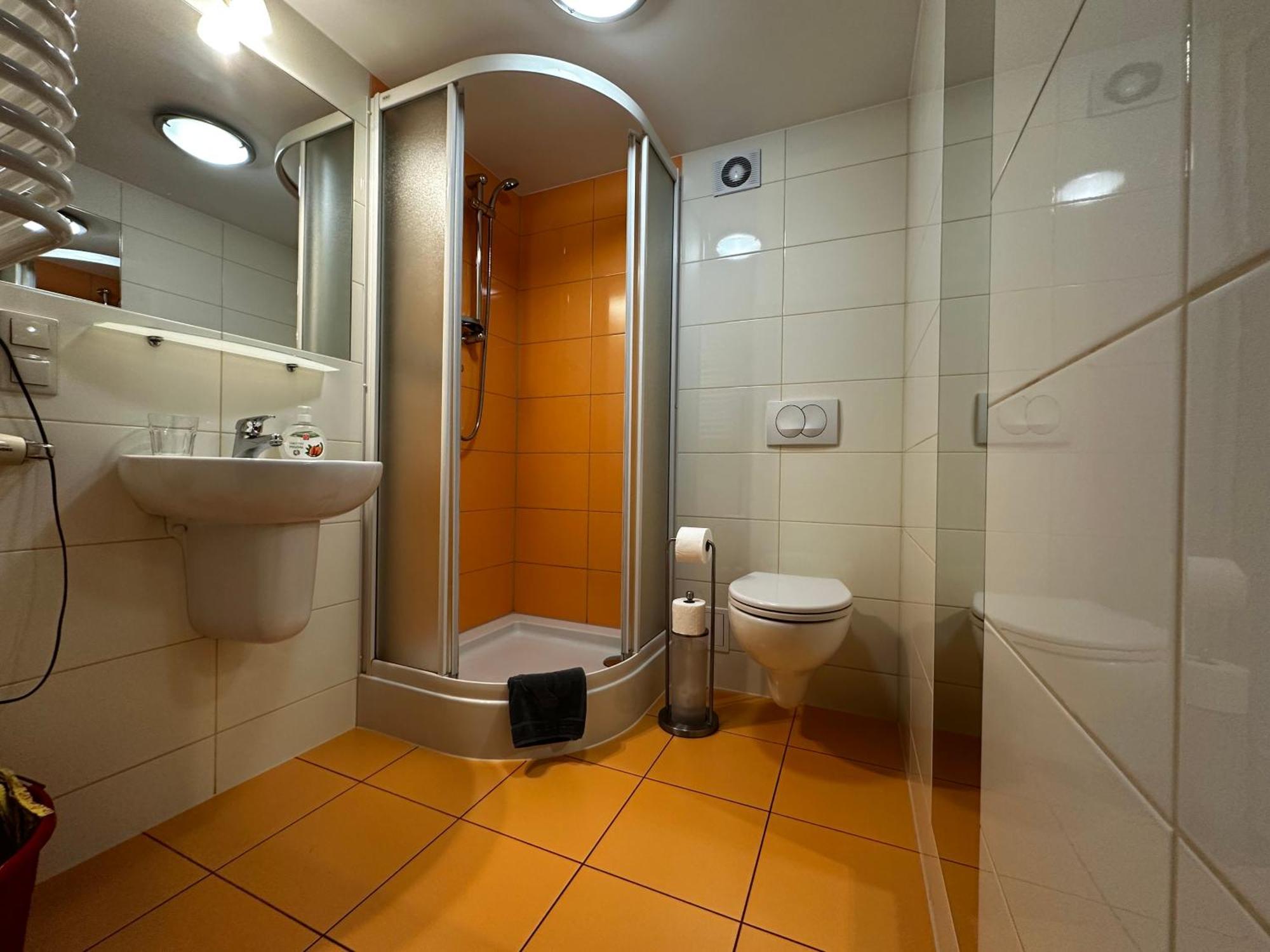Kompleks Apartament-Serwis Краков Экстерьер фото