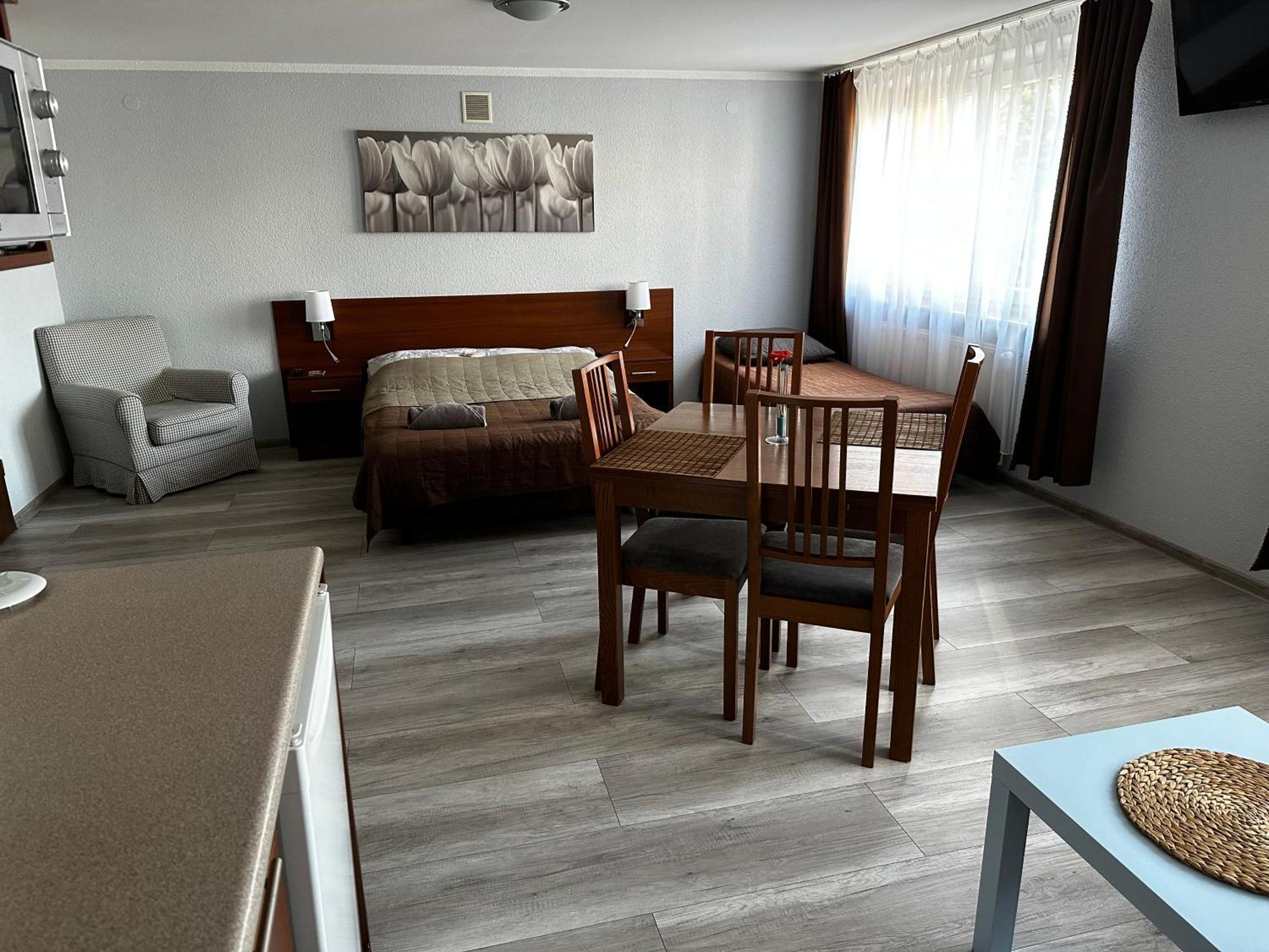 Kompleks Apartament-Serwis Краков Экстерьер фото