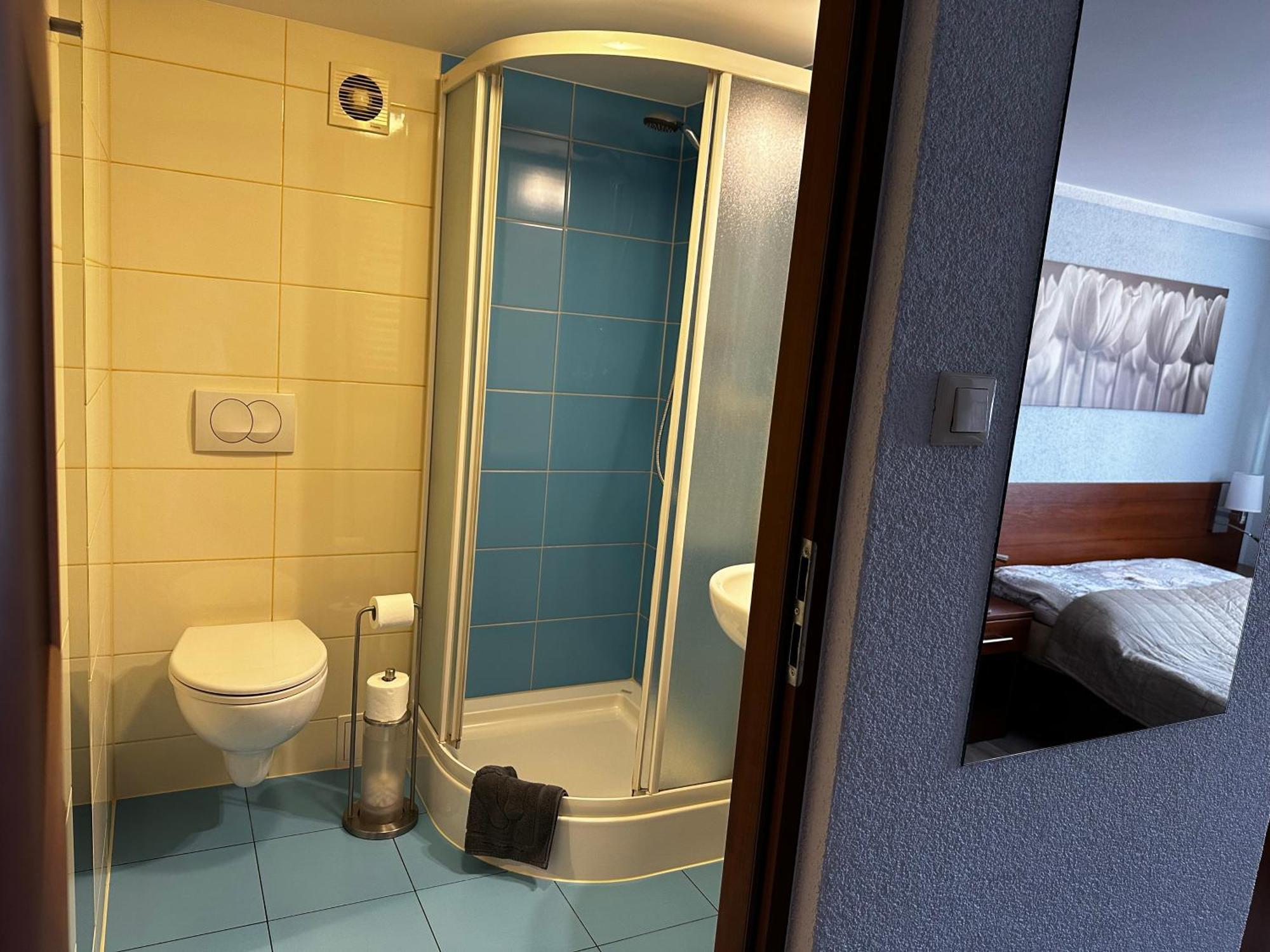 Kompleks Apartament-Serwis Краков Экстерьер фото
